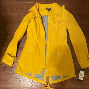 Water repellent jacket